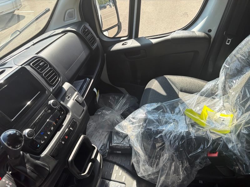 New 2026 RAM ProMaster 2500 w/ Convenience Group FWD image 11