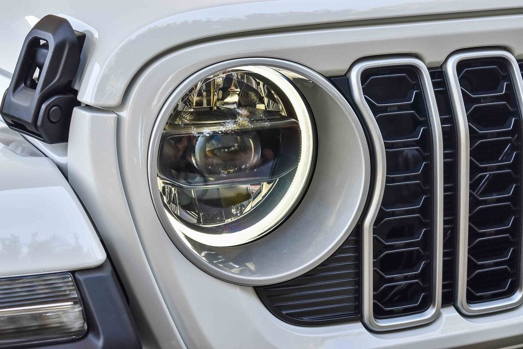 New 2026 Jeep Wrangler Sahara image 8