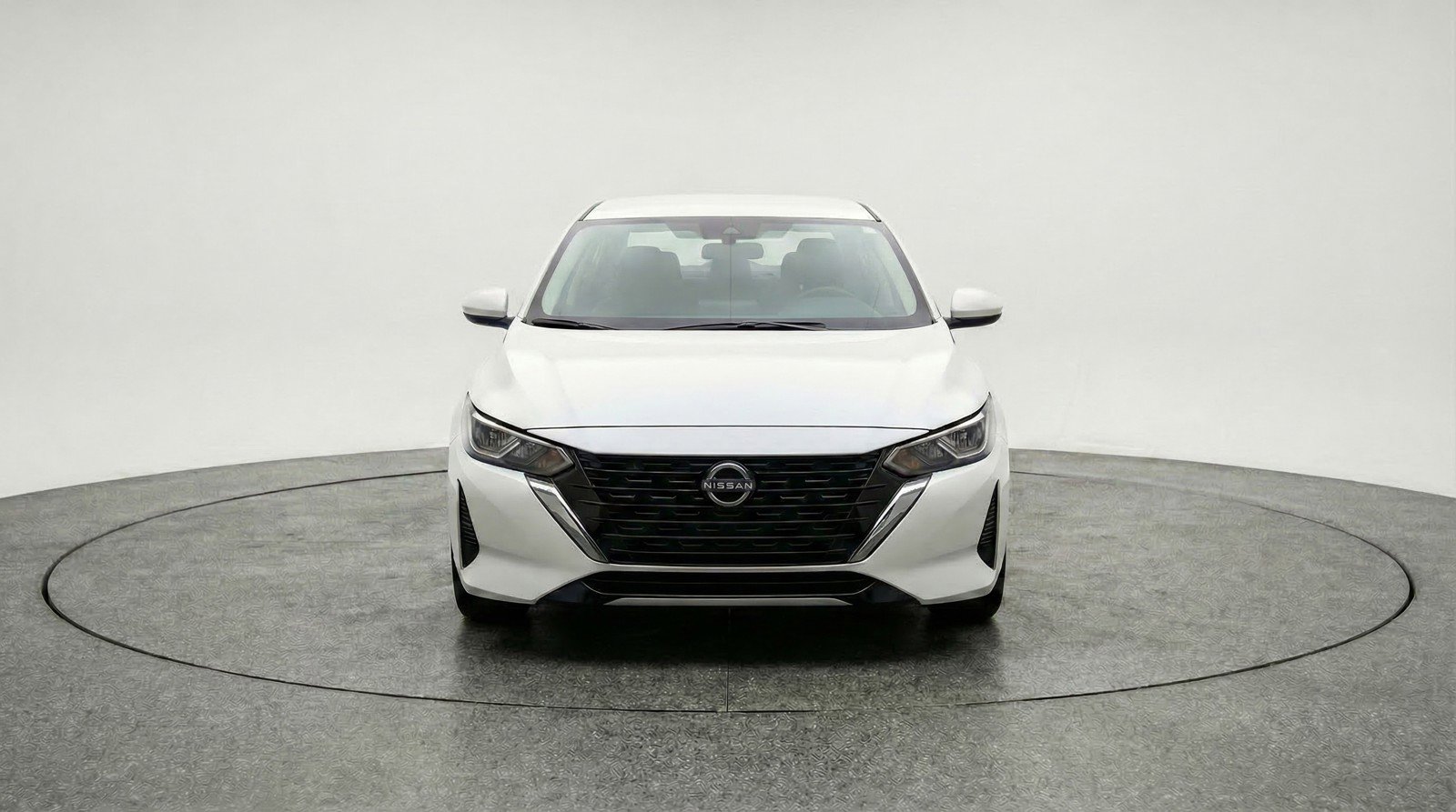 Used 2025 Nissan Sentra SV image 2