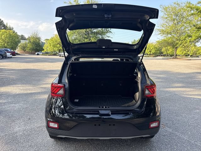 Used 2023 Hyundai Venue SEL FWD image 26