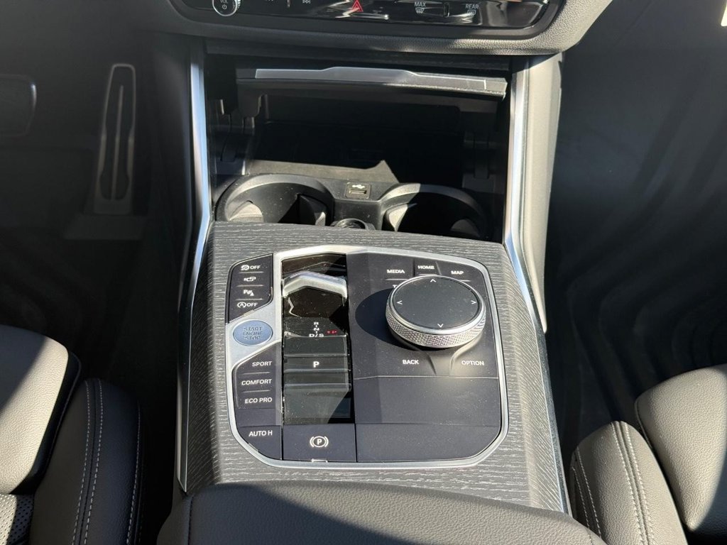 New 2026 BMW 330i xDrive Sedan w/ M Sport Package AWD/4WD image 8