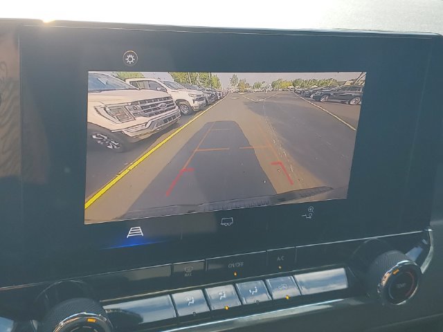 Certified 2023 Chevrolet Colorado Trail Boss w/ Advanced Trailering Package AWD/4WD image 25