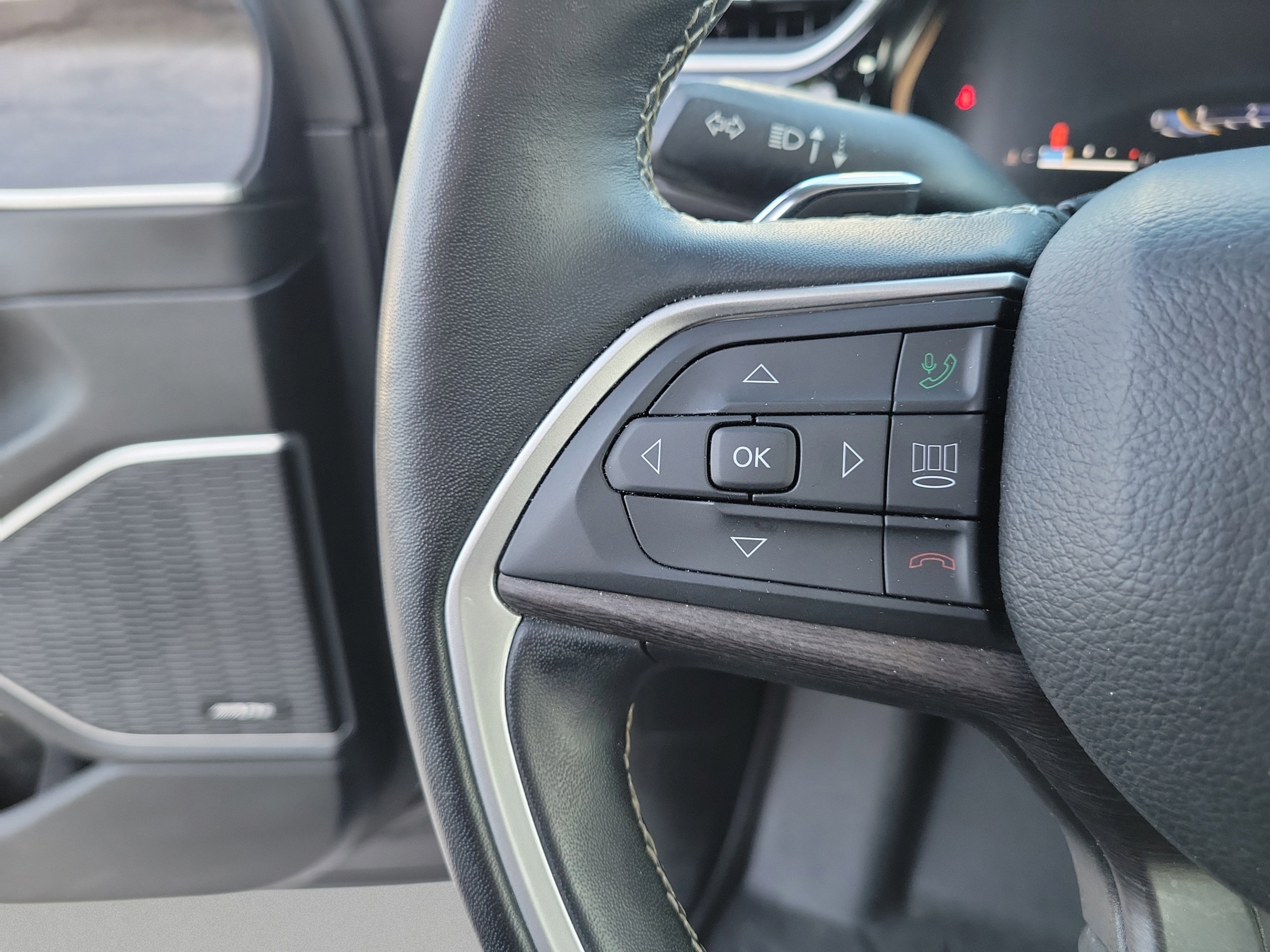 Certified 2022 Jeep Grand Cherokee Limited RWD image 26