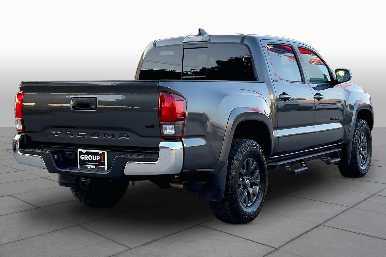 Used 2023 Toyota Tacoma SR5 RWD image 12