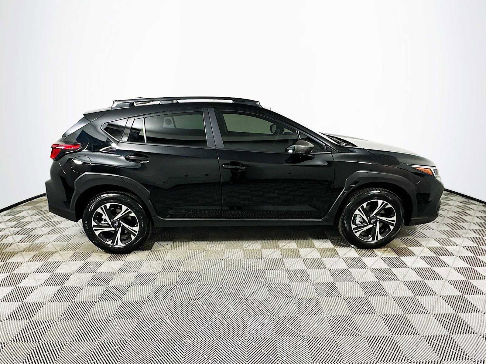 Certified 2025 Subaru Crosstrek 2.0i Premium AWD/4WD image 8