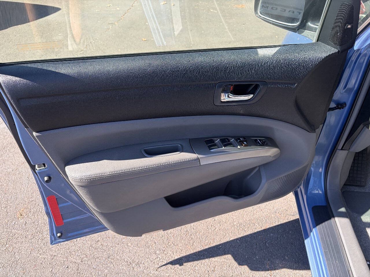 Used 2008 Toyota Prius Touring w/ Pkg 3 FWD image 10