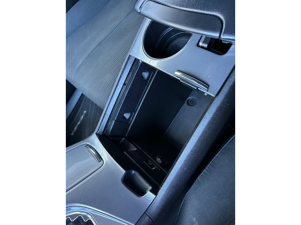 Used 2015 Toyota Venza LE AWD/4WD image 21