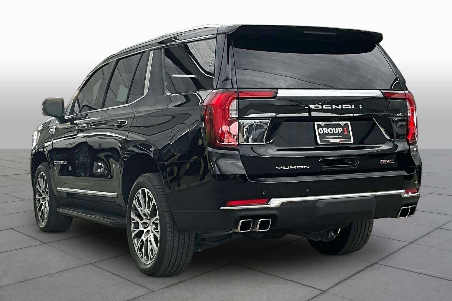 Used 2026 GMC Yukon Denali AWD/4WD image 12