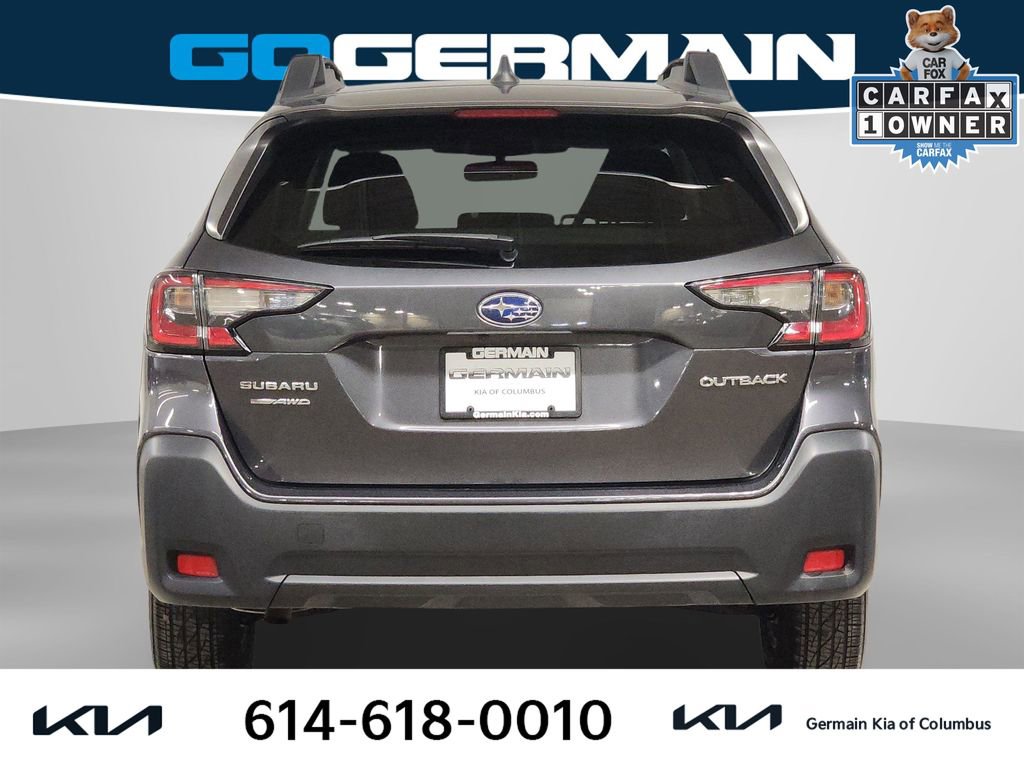 Used 2023 Subaru Outback Premium image 9