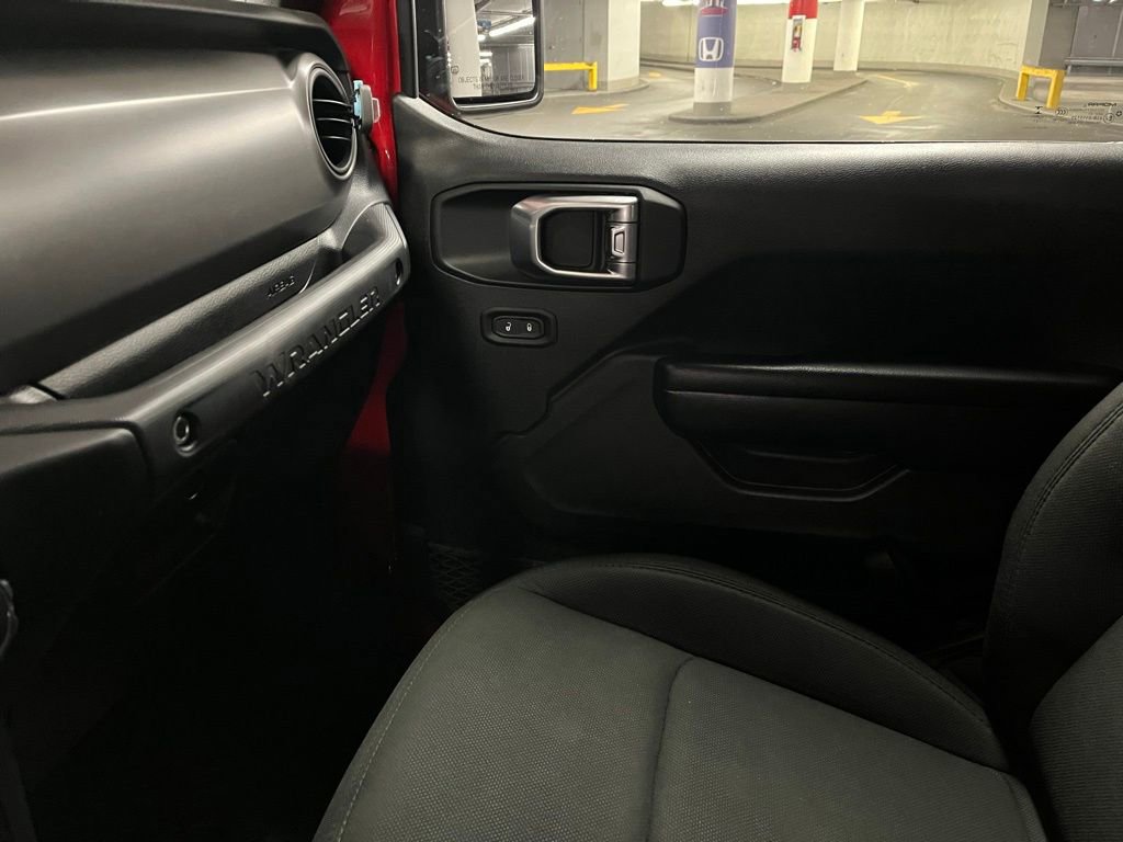 Used 2021 Jeep Wrangler Unlimited Sport image 24