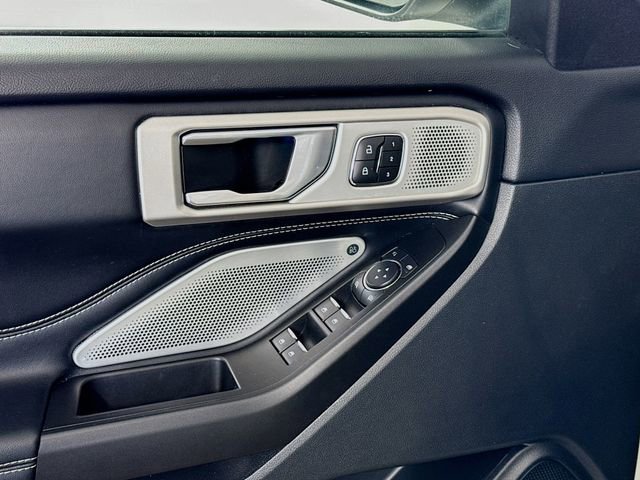 Used 2020 Ford Explorer ST w/ ST Street Pack image 18