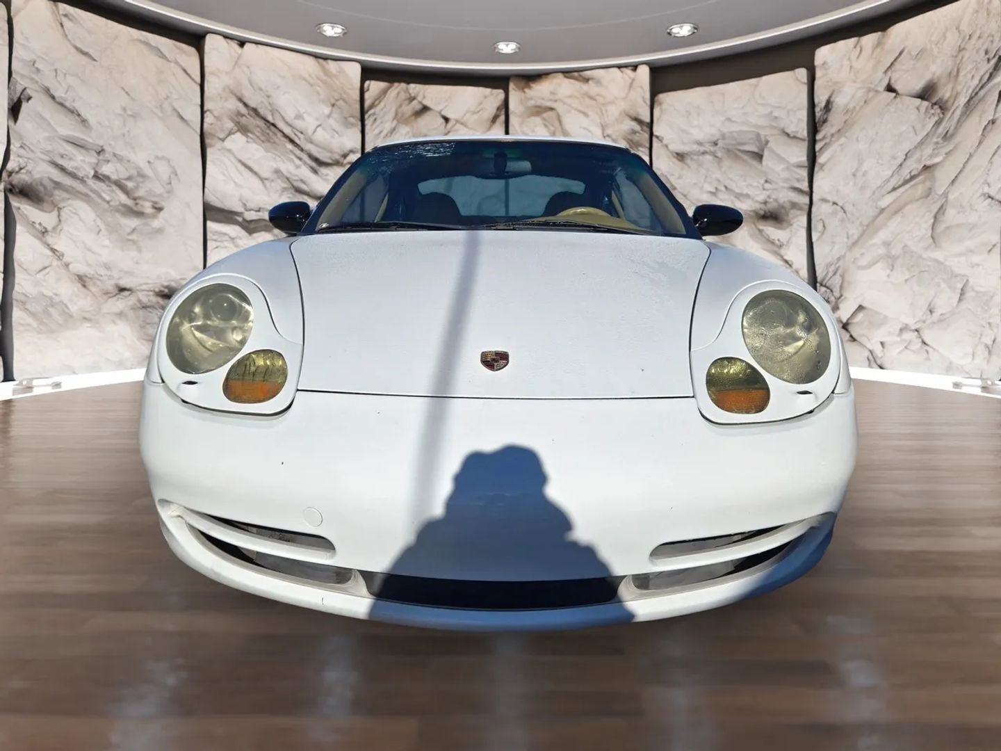 Used 2001 Porsche 911 Carrera 4 image 2