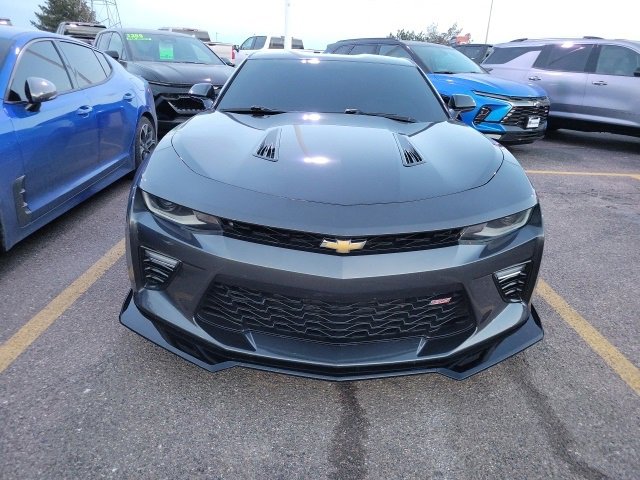 Used 2018 Chevrolet Camaro SS image 2