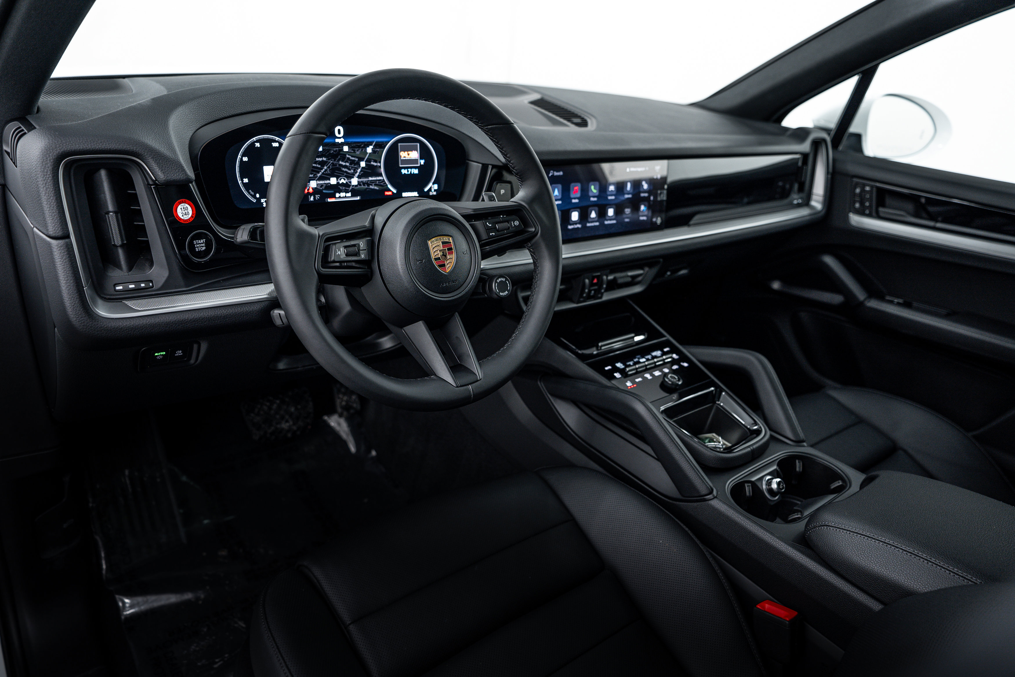 Certified 2026 Porsche Cayenne image 4