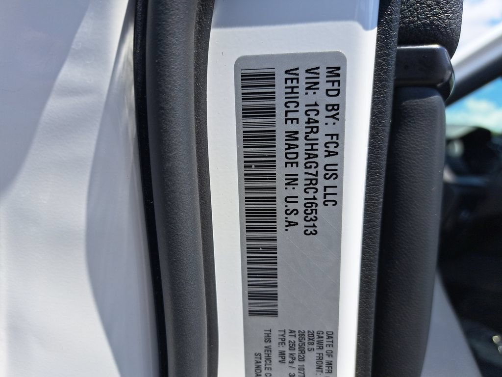 Certified 2024 Jeep Grand Cherokee Altitude AWD/4WD image 33