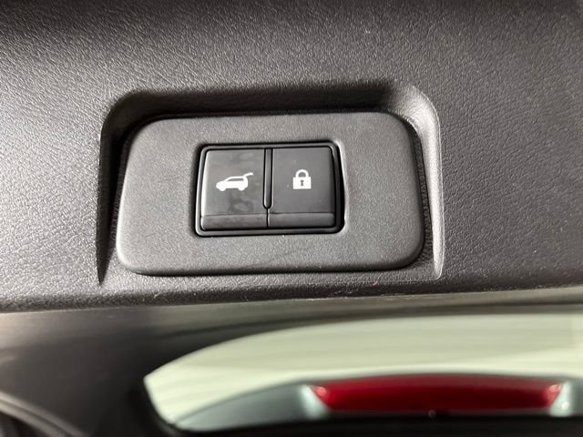 Used 2025 Nissan Rogue SV FWD image 55