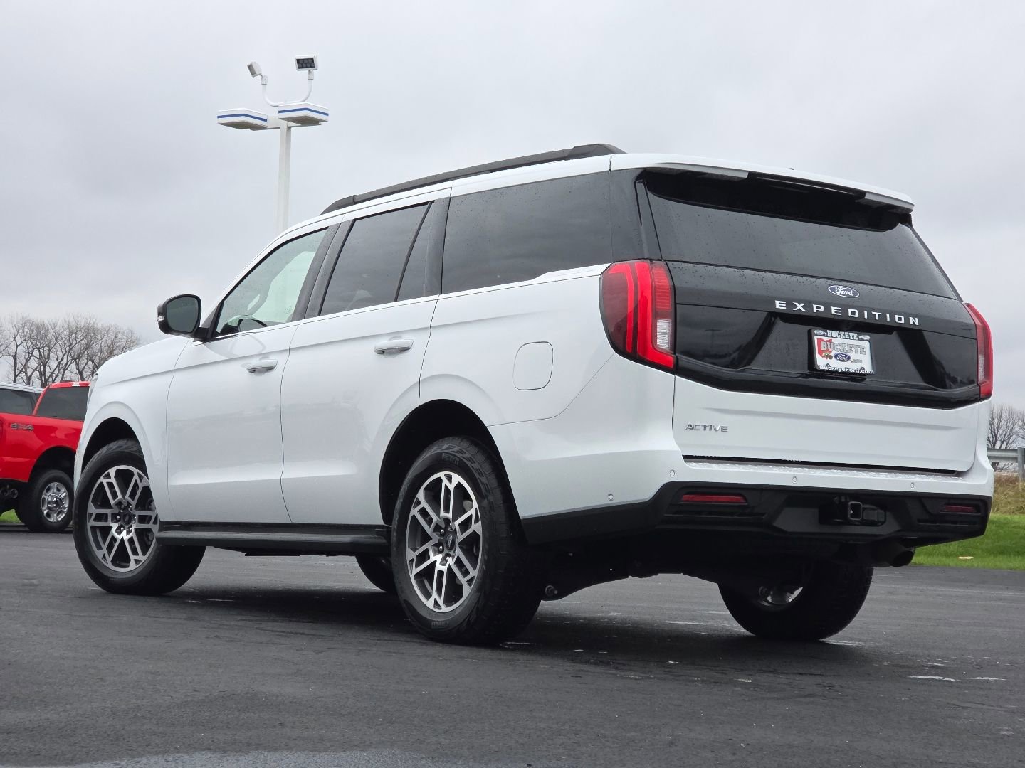 Used 2025 Ford Expedition Active image 17