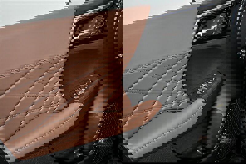 New 2026 Mitsubishi Outlander SEL image 11