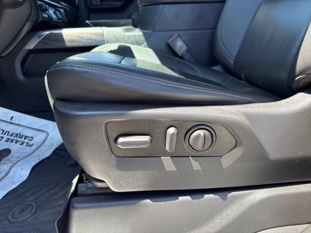 Used 2021 Chevrolet Silverado 1500 LTZ AWD/4WD image 19