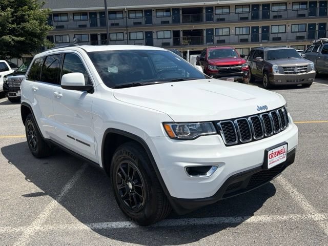 Used 2020 Jeep Grand Cherokee Laredo AWD/4WD image 2