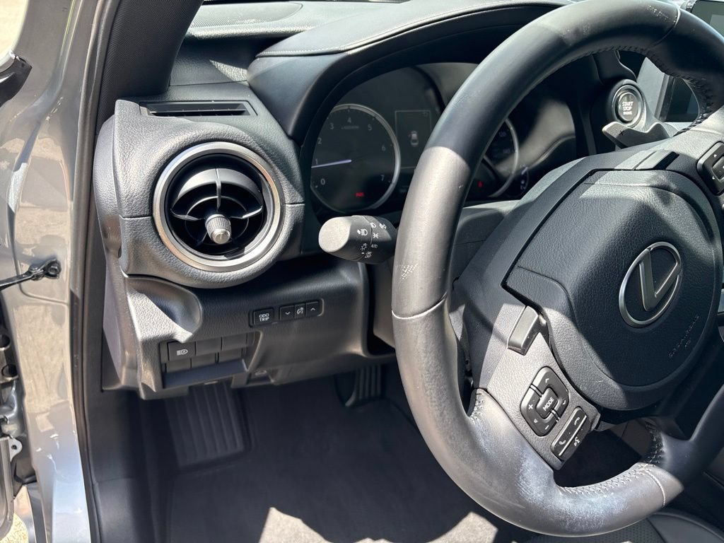 Used 2021 Lexus IS 300 RWD image 10