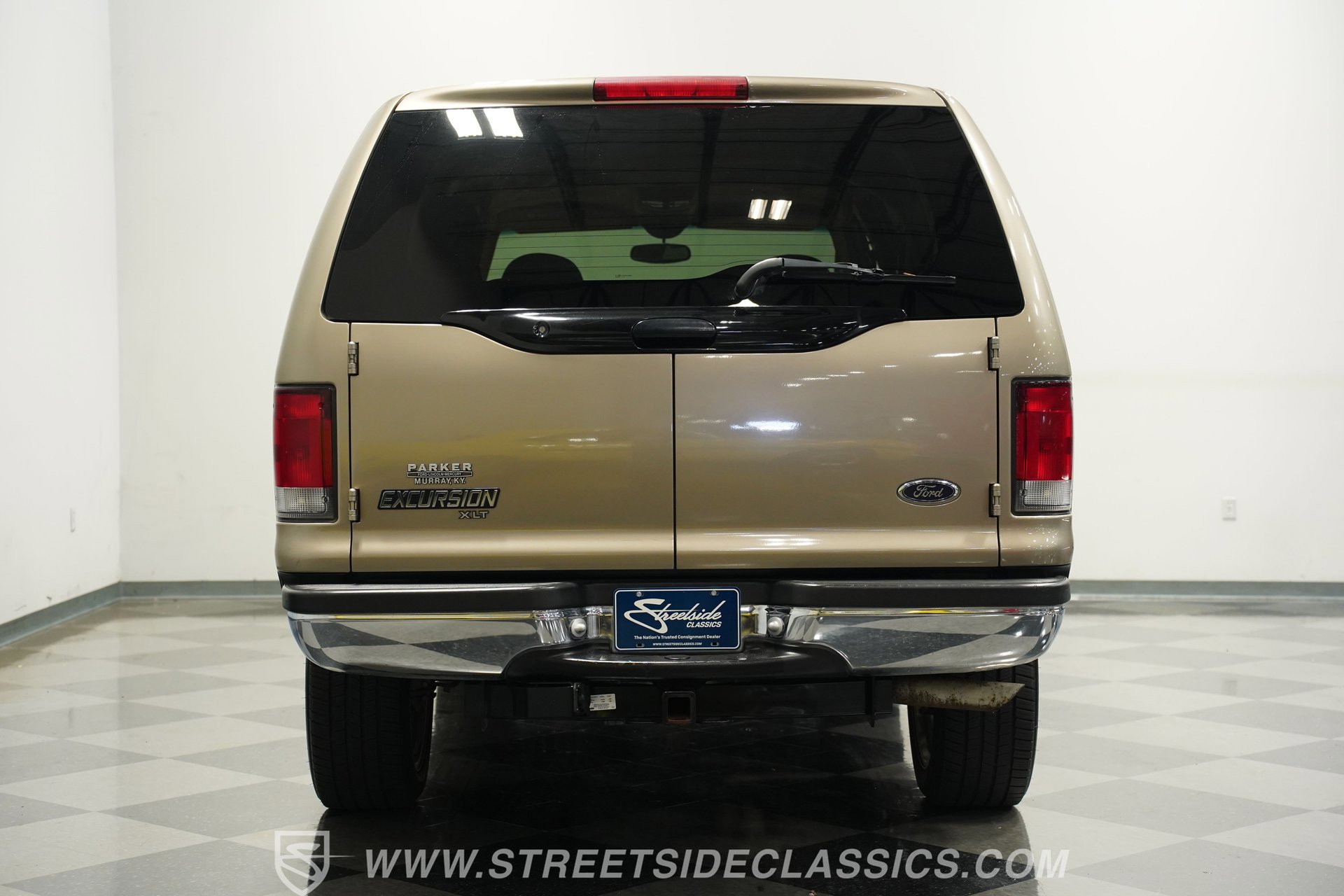Used 2000 Ford Excursion XLT image 10