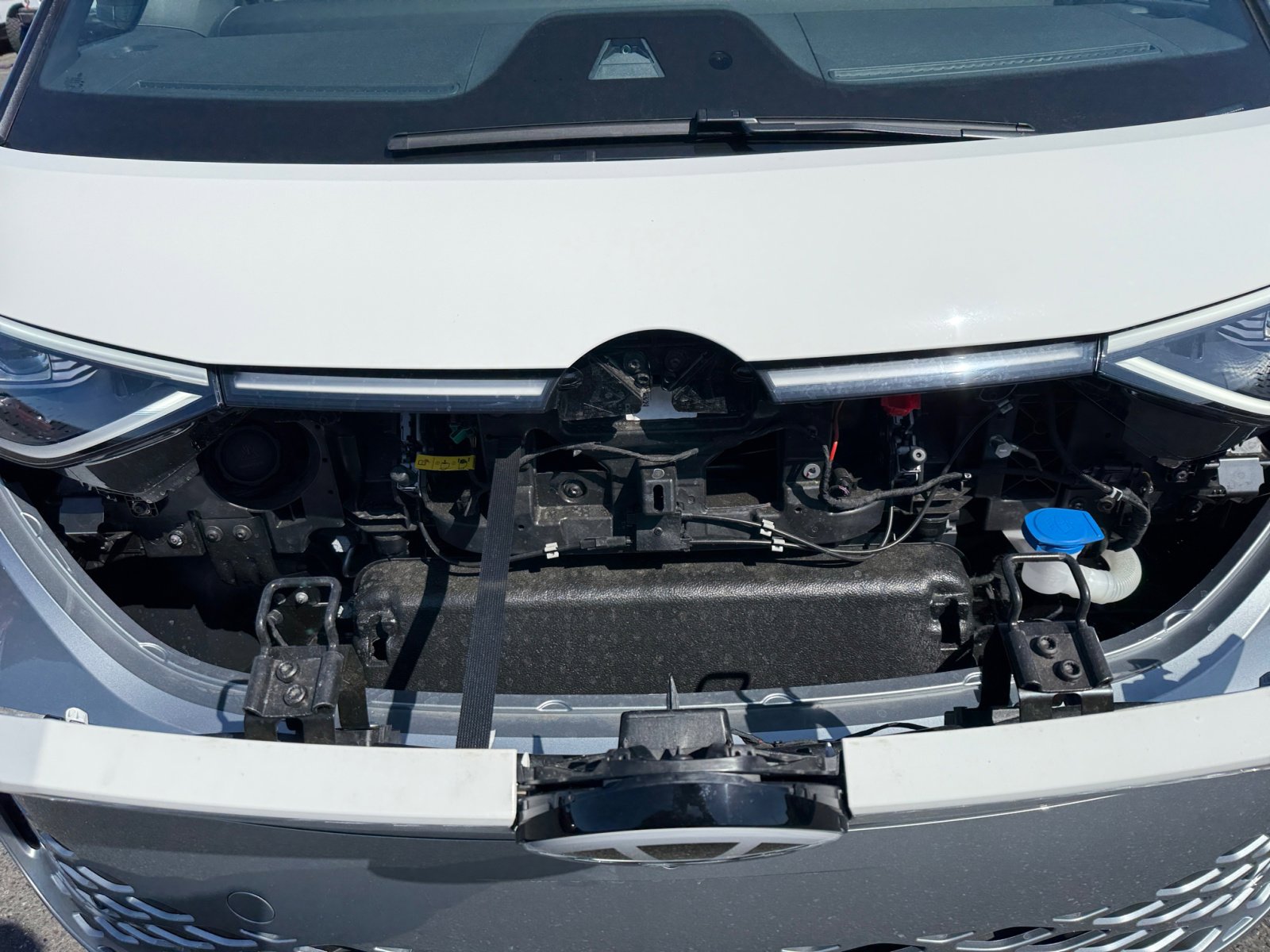 New 2025 Volkswagen ID. Buzz 1st Edition RWD image 20