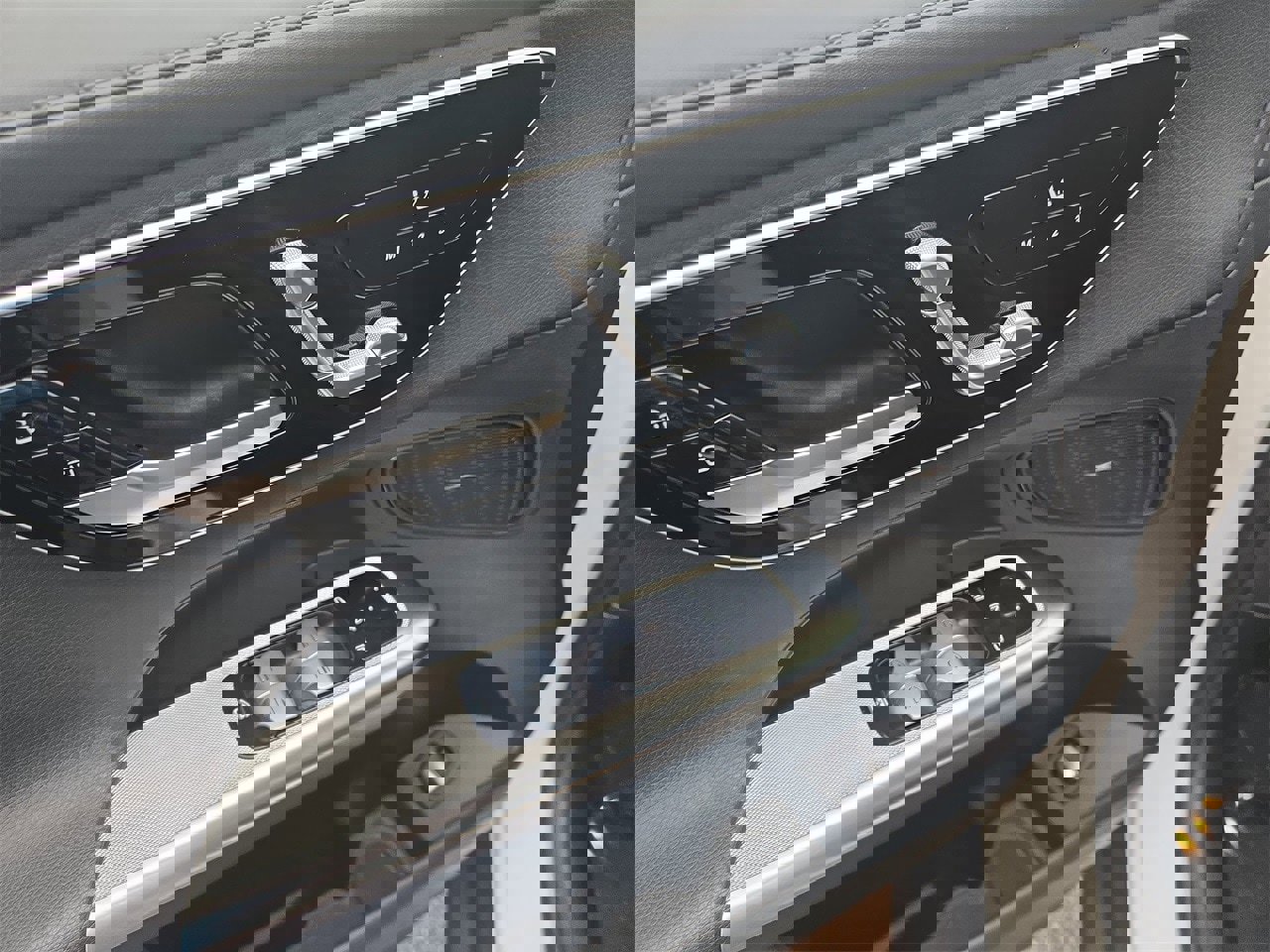 Used 2024 Mercedes-Benz GLC 300 w/ Winter Package image 12