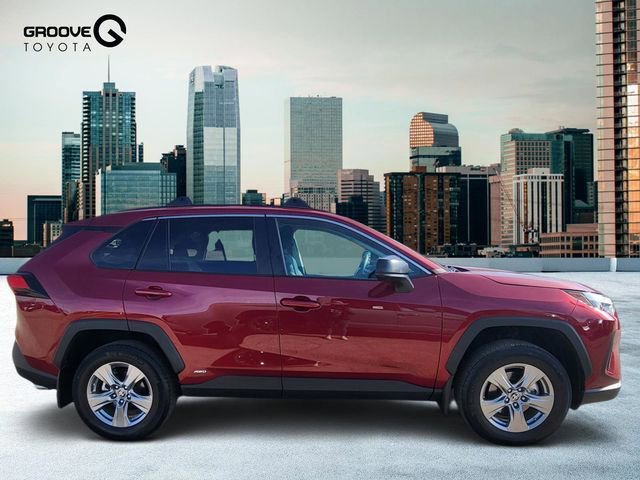 Used 2024 Toyota RAV4 LE image 6
