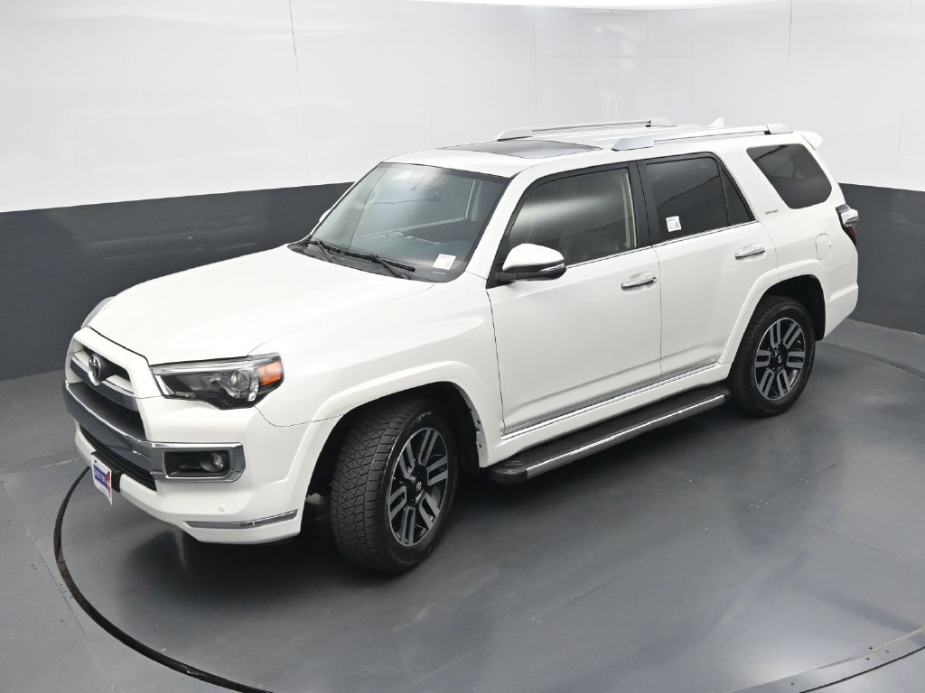 Used 2018 Toyota 4Runner Limited AWD/4WD image 33