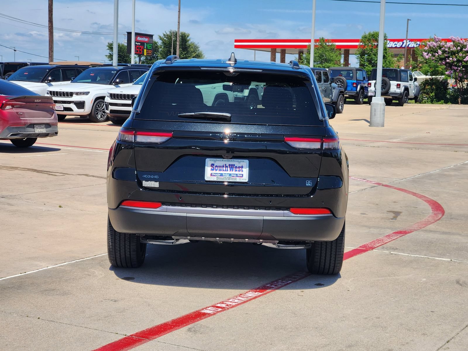 New 2026 Jeep Grand Cherokee Limited AWD/4WD image 9