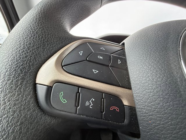 Used 2017 Jeep Renegade Sport w/ Power & Air Group image 19