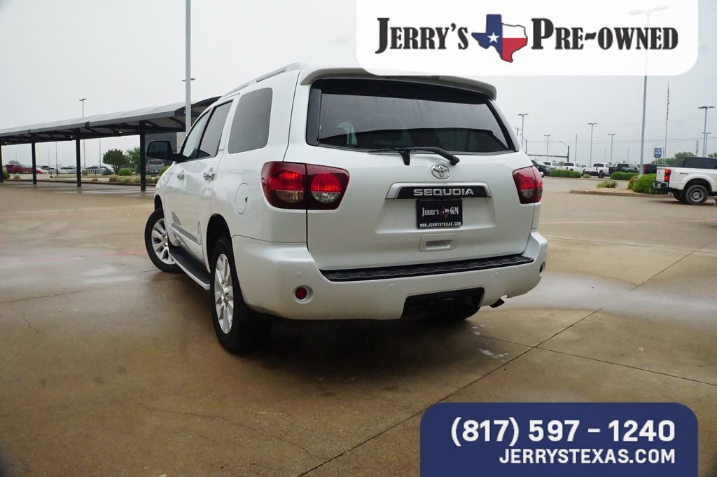 Used 2022 Toyota Sequoia Platinum RWD image 4