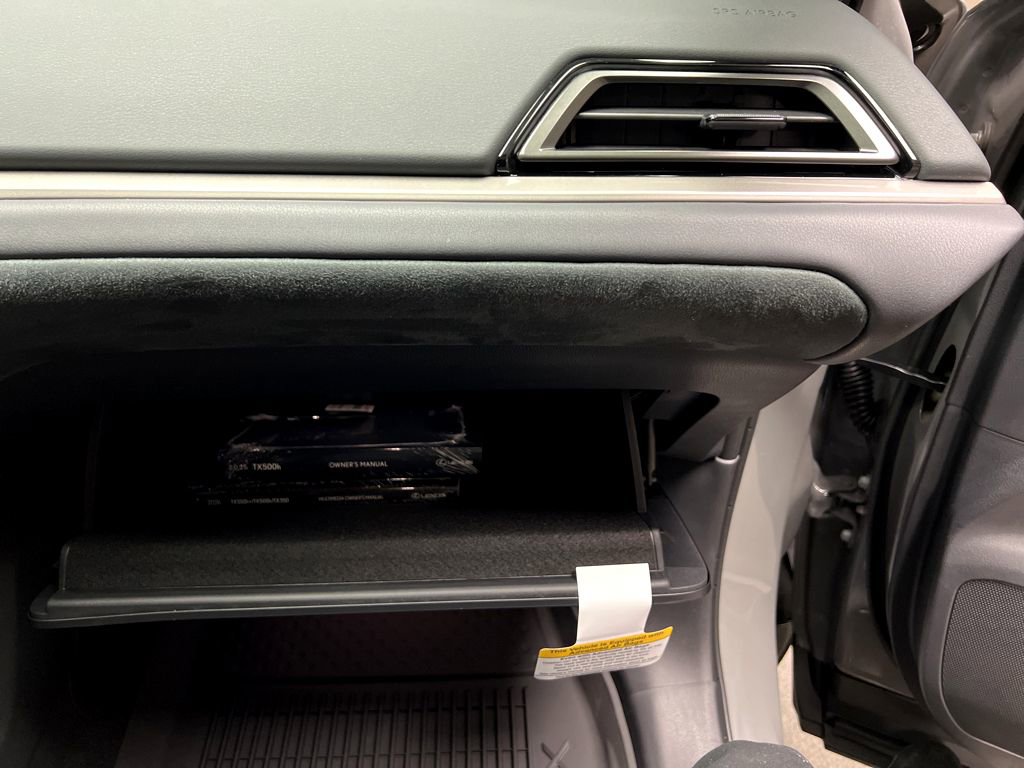 New 2026 Lexus TX 500h AWD image 33