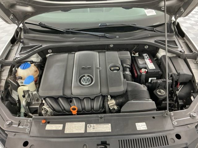 Used 2013 Volkswagen Passat 2.5 SE FWD image 26