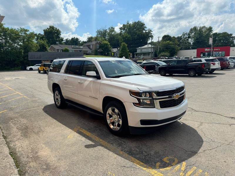 Used 2019 Chevrolet Suburban LT AWD/4WD image 3