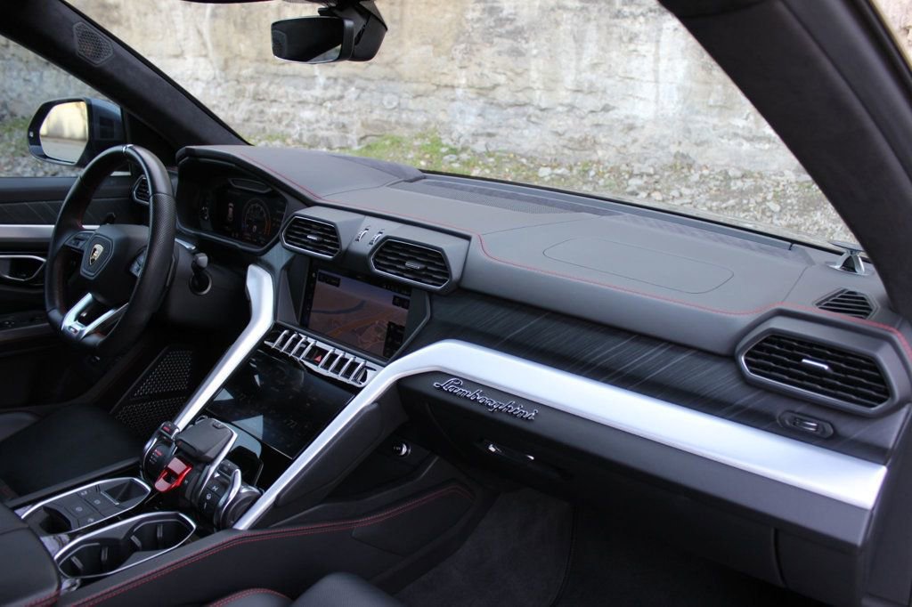 Used 2019 Lamborghini Urus image 27