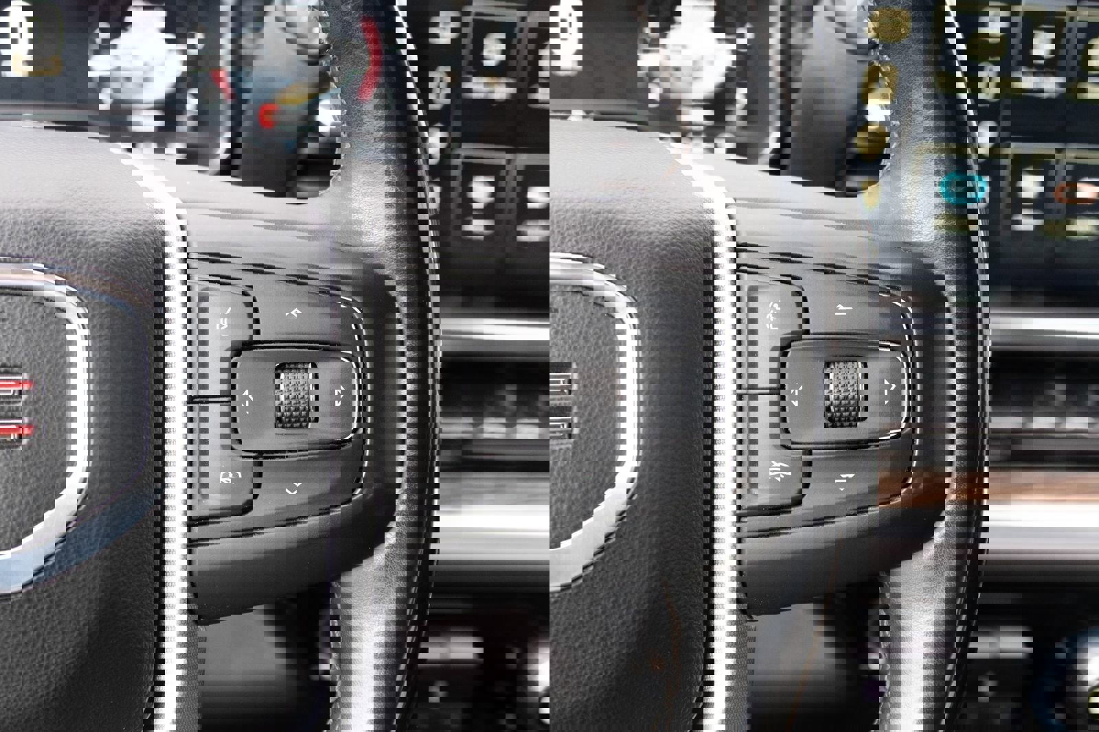 Used 2024 GMC Sierra 3500 SLE w/ SLE Value Package image 7