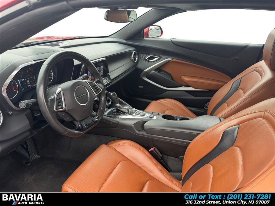 Used 2016 Chevrolet Camaro LT w/ RS Package image 10