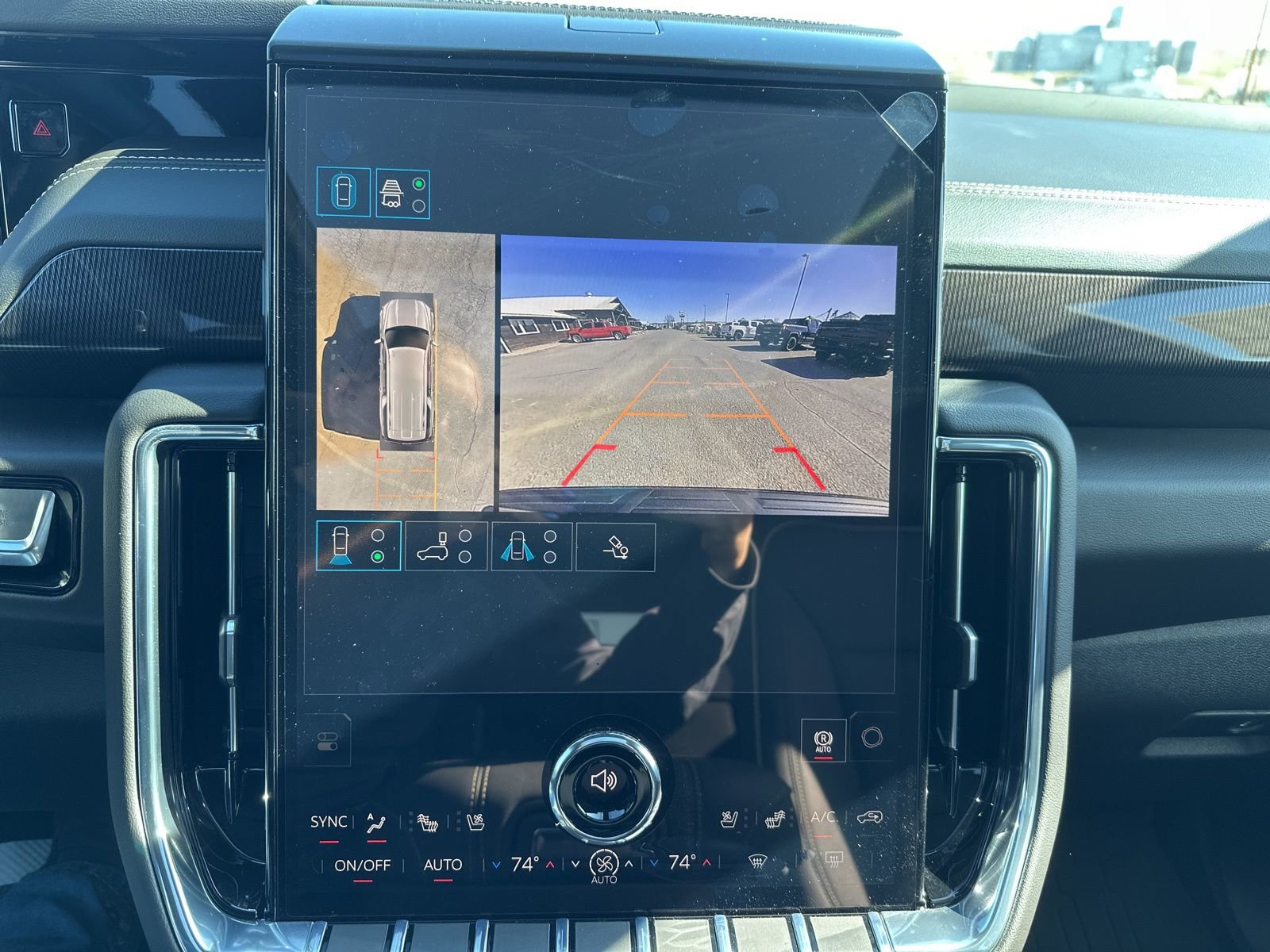 New 2026 GMC Yukon XL Elevation AWD/4WD image 14