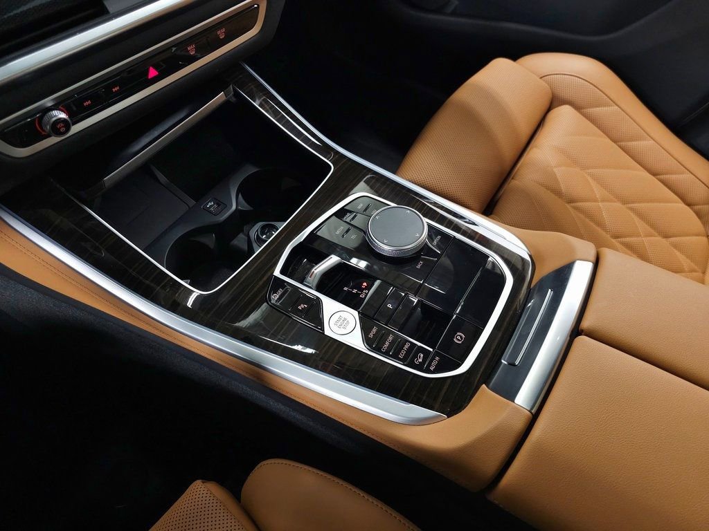 Used 2024 BMW X5 xDrive40i w/ Premium Package image 36