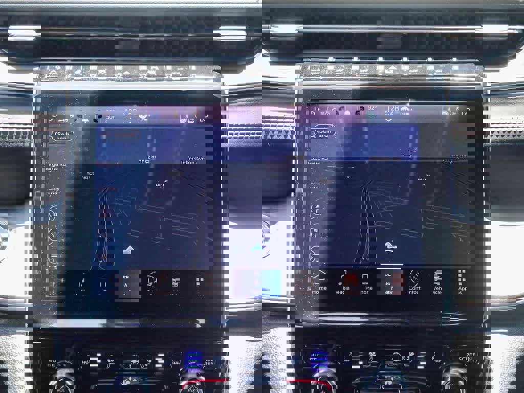 Certified 2022 Jeep Grand Cherokee L Overland w/ Luxury Tech Group IV image 13