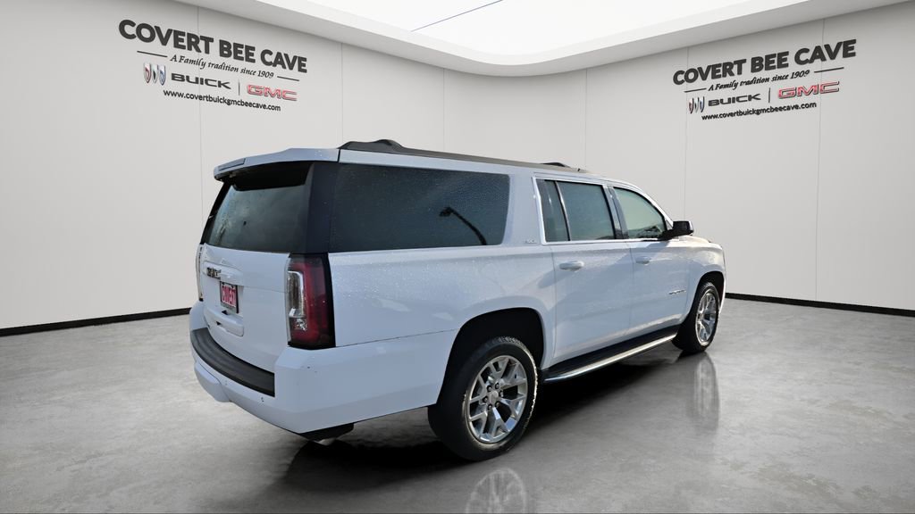 Used 2018 GMC Yukon XL SLE w/ SLE Value Package image 9