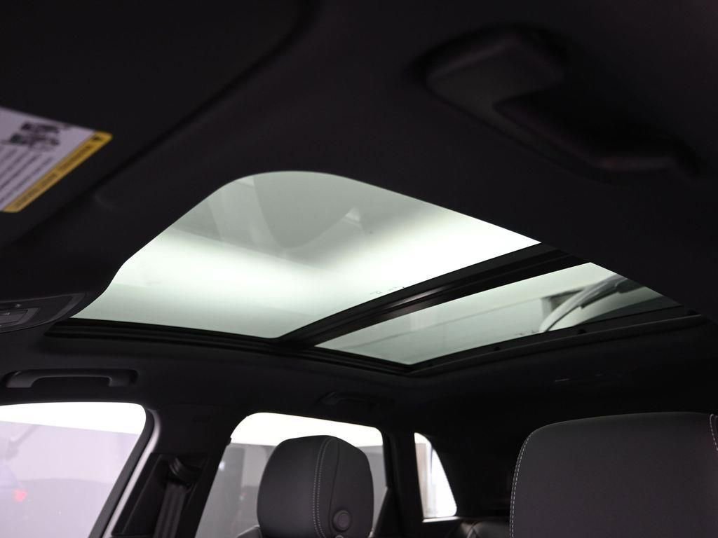 New 2025 Audi Q3 2.0T Premium image 11