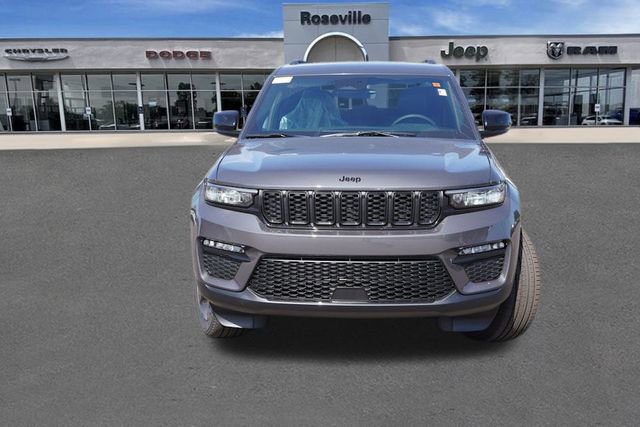 New 2025 Jeep Grand Cherokee Limited w/ Black Appearance Package image 8