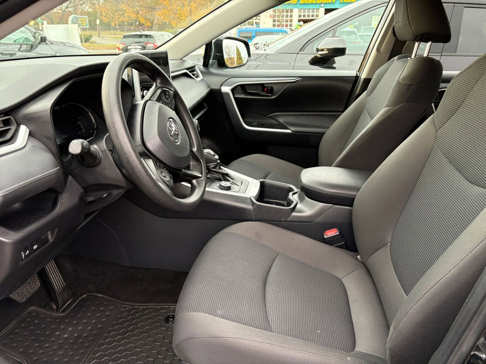 Used 2025 Toyota RAV4 LE image 25