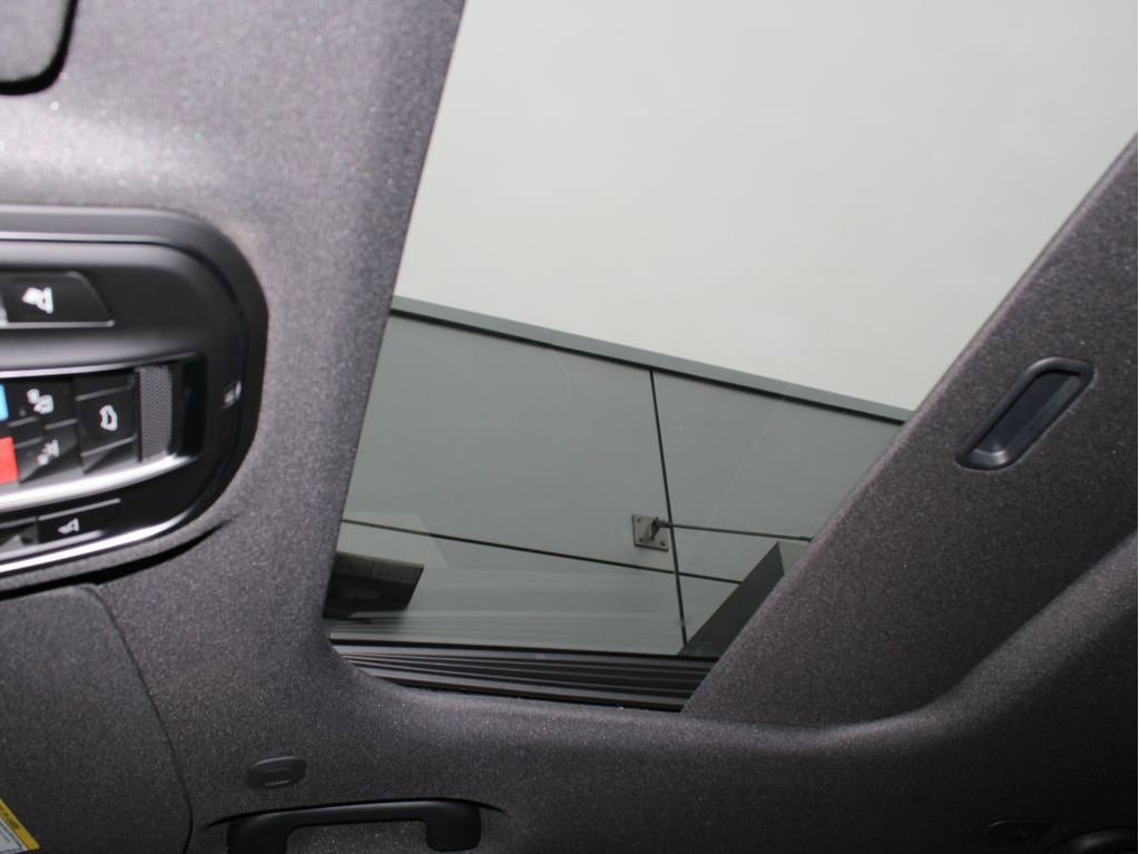 New 2025 Jeep Grand Cherokee Laredo X w/ Luxury Tech Group I image 24