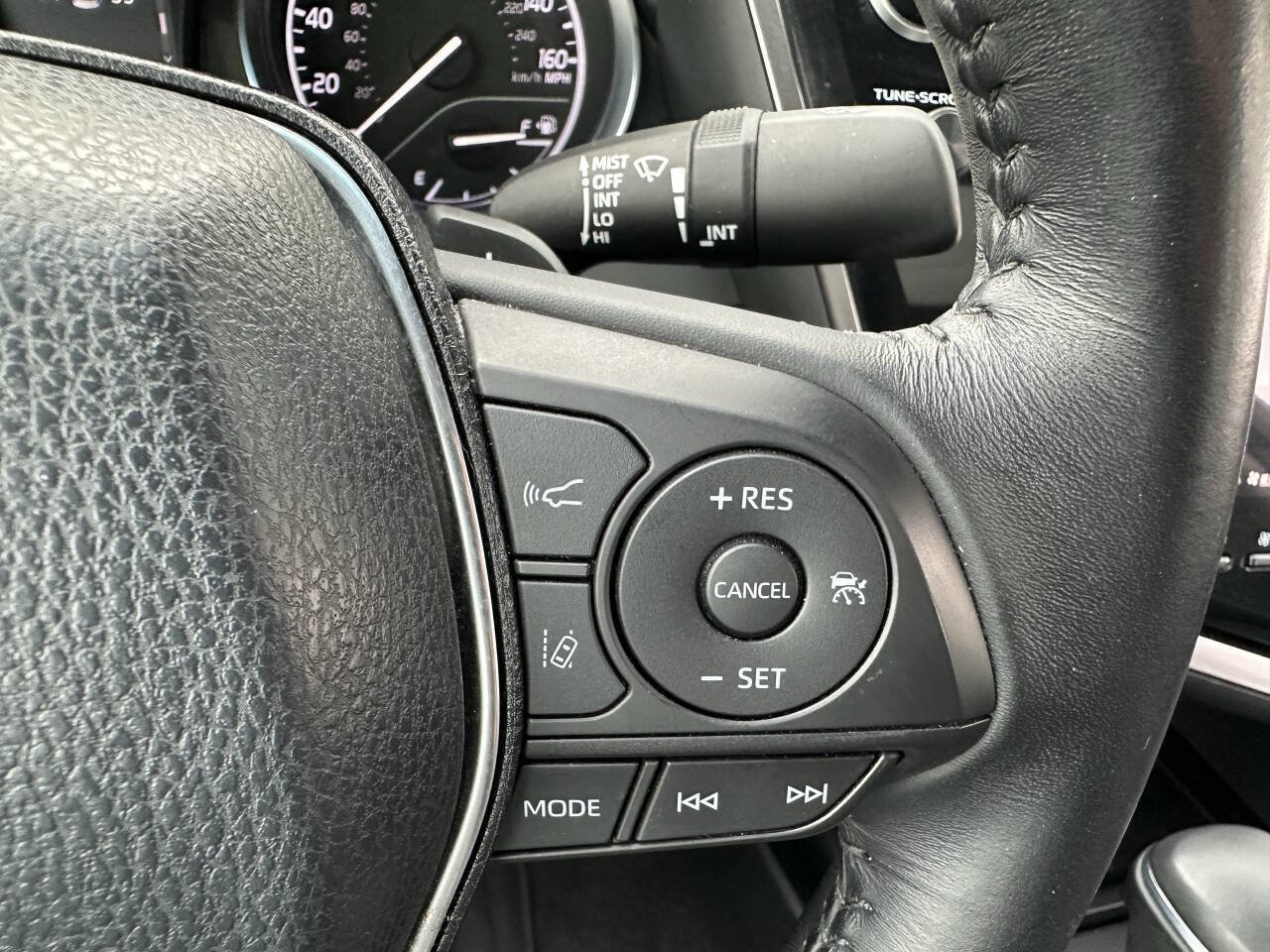 Used 2018 Toyota Camry SE image 28