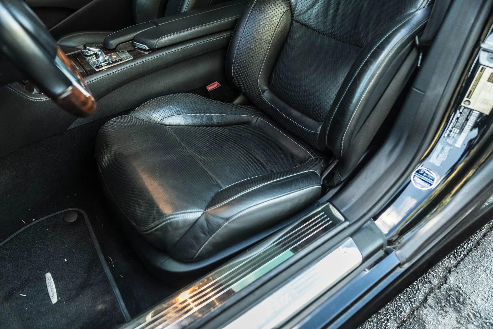 Used 2013 Mercedes-Benz SL 550 w/ Premium Pkg image 24