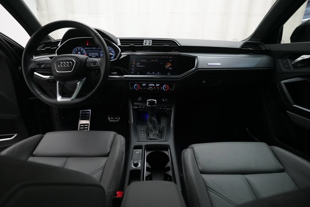 Used 2019 Audi Q3 2.0T Prestige w/ Prestige Package AWD/4WD image 5